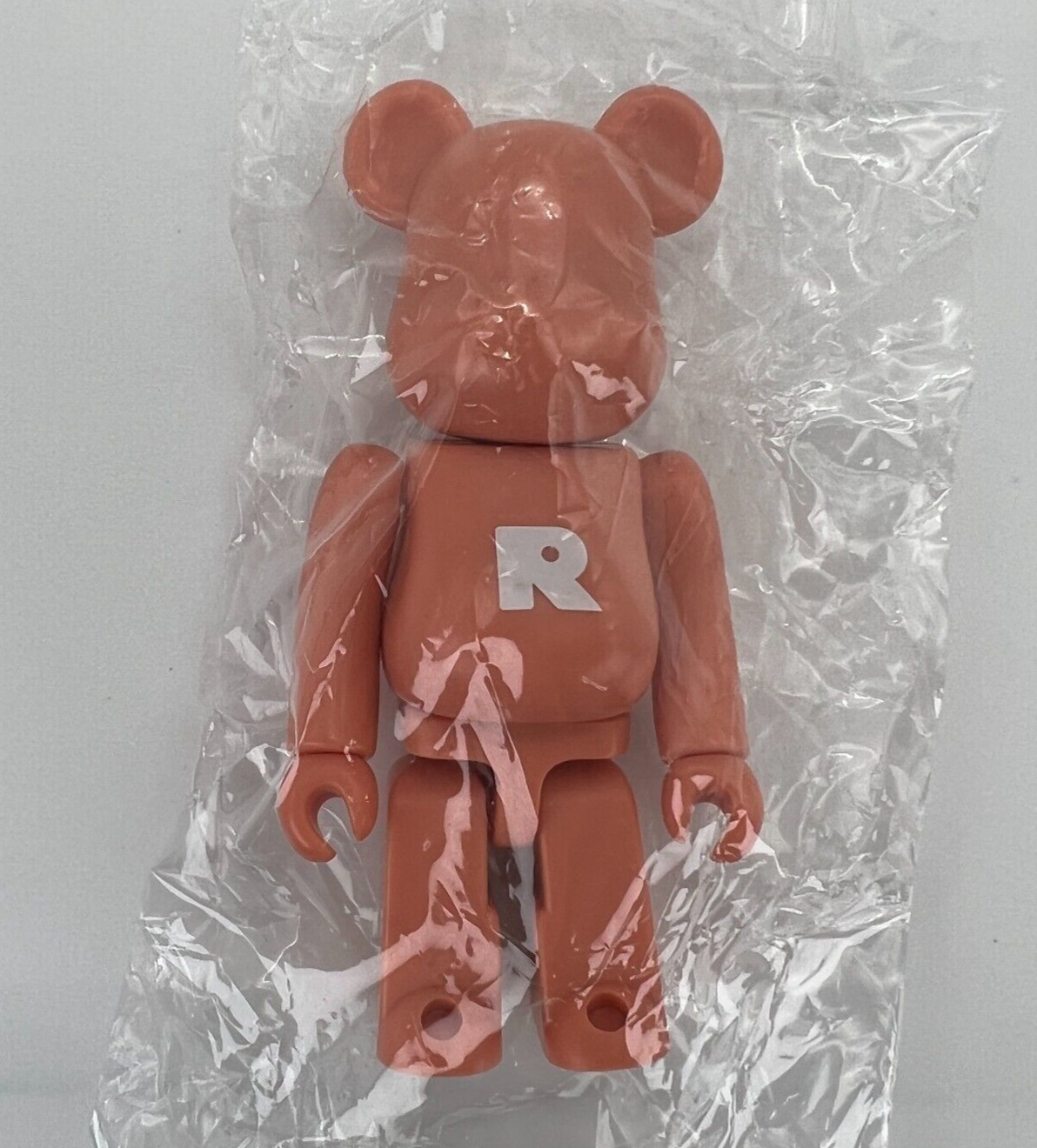 Bearbrick Series 19 Basic R Medicom 100% Figure Bearbrick Series 19 Basic R Medicom 100% Figure