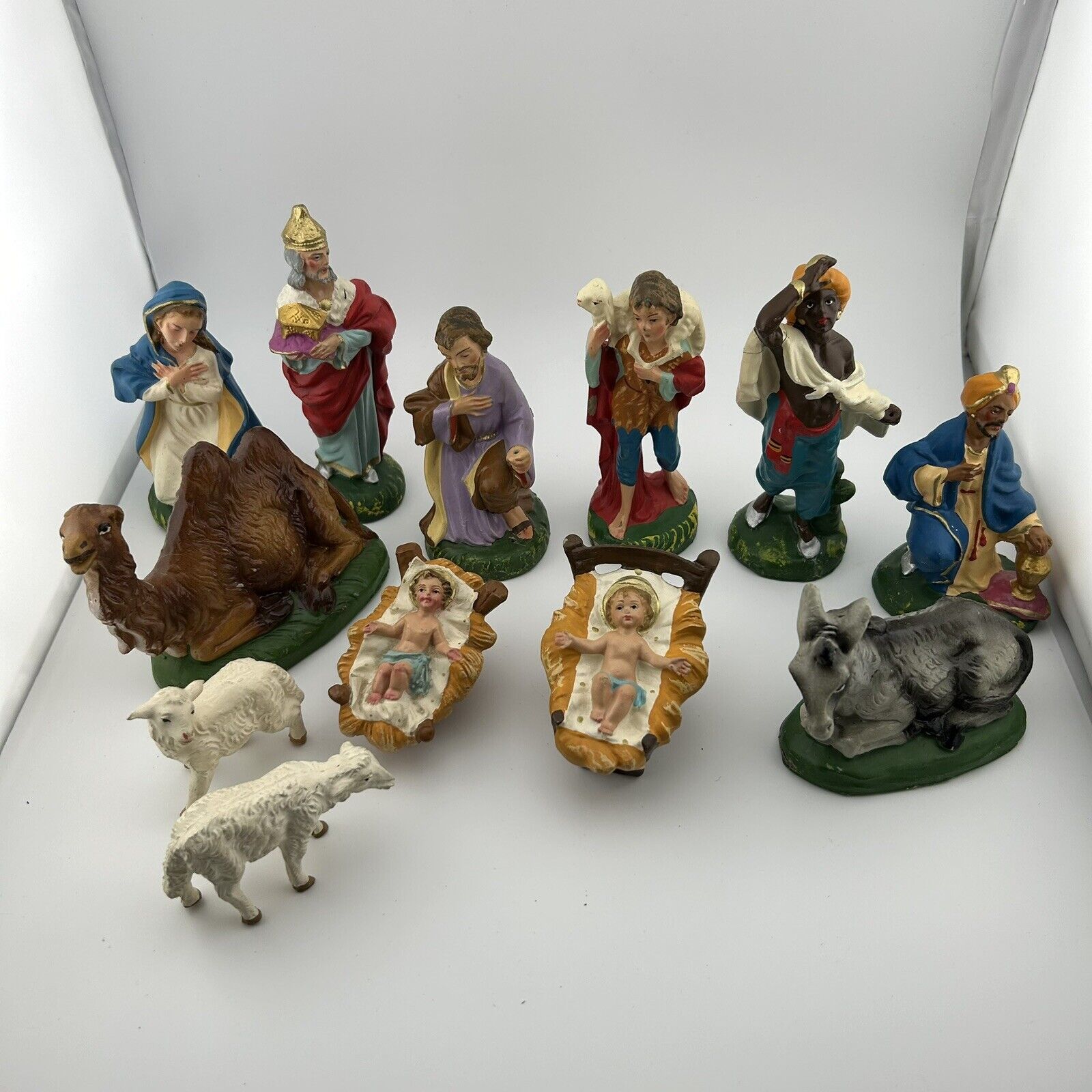 Vintage Hand Painted Italian Nativity Creche Figures 12 Pieces 1960’s