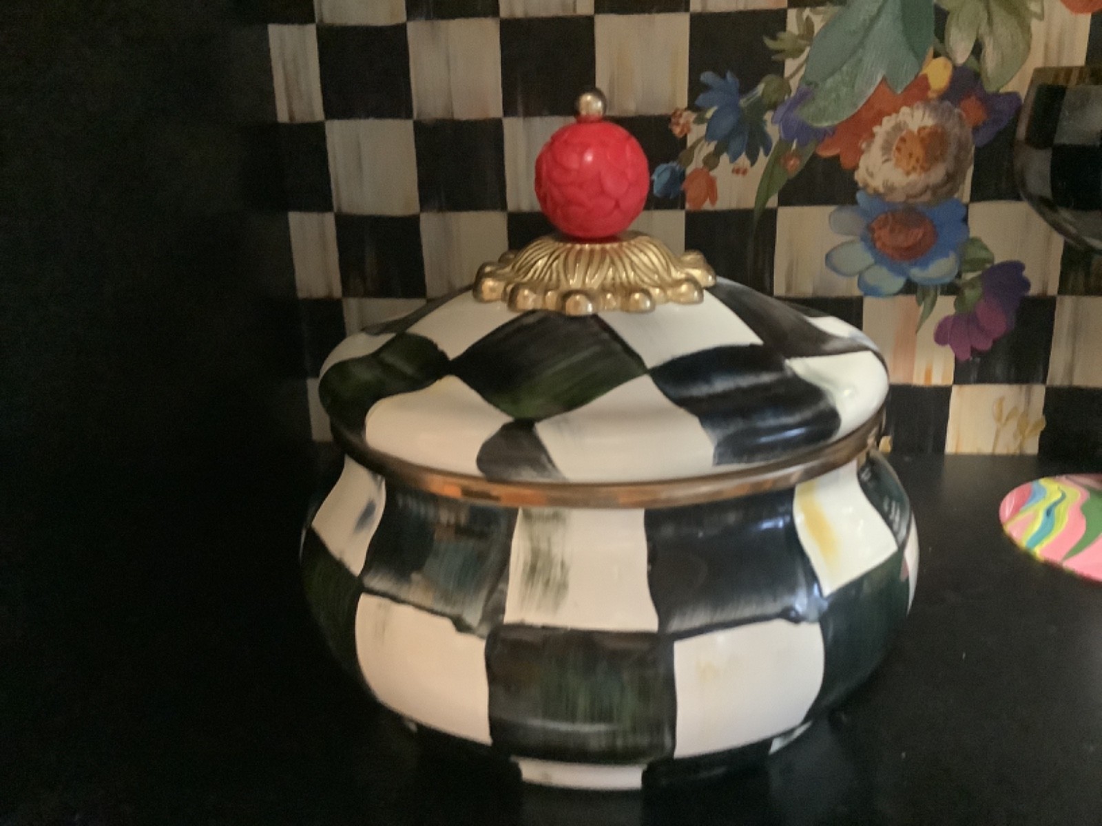 Mackenzie Childs Classic Courtly Check Enamel Squashed Pot Amazing Mackenzie Childs Classic Courtly Check Enamel Squashed Pot Amazing