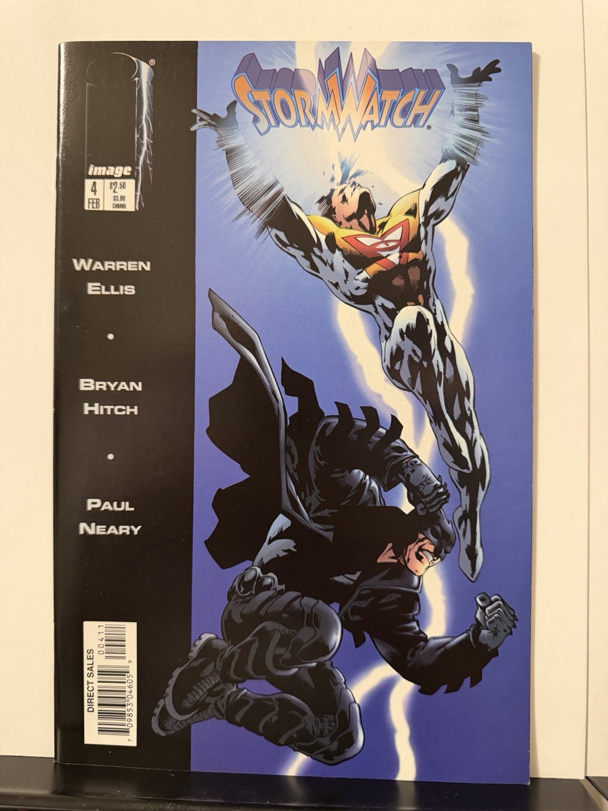 Stormwatch #4 (1998) Warren Ellis Bryan Hitch 1st Midnighter Apollo NM 9.4