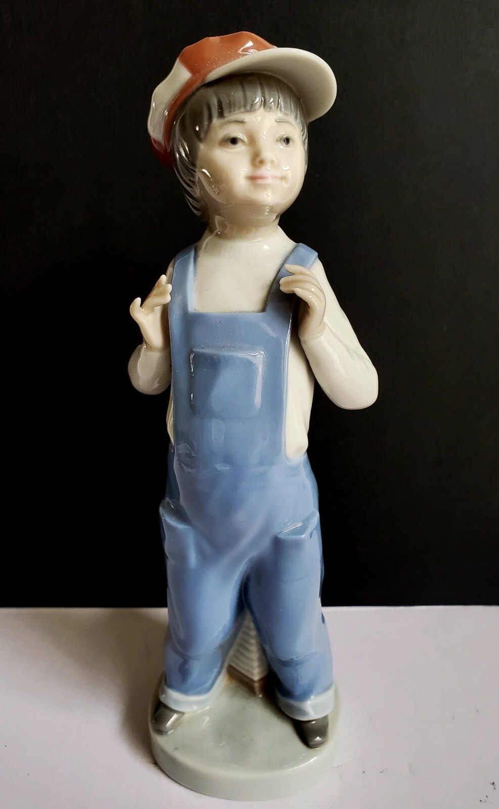 LLADRO Porcelain Boy From Madrid - 8.5" Boy in Overalls with Accordion #4898 LLADRO Porcelain Boy From Madrid - 8.5" Boy in Overalls with Accordion #4898