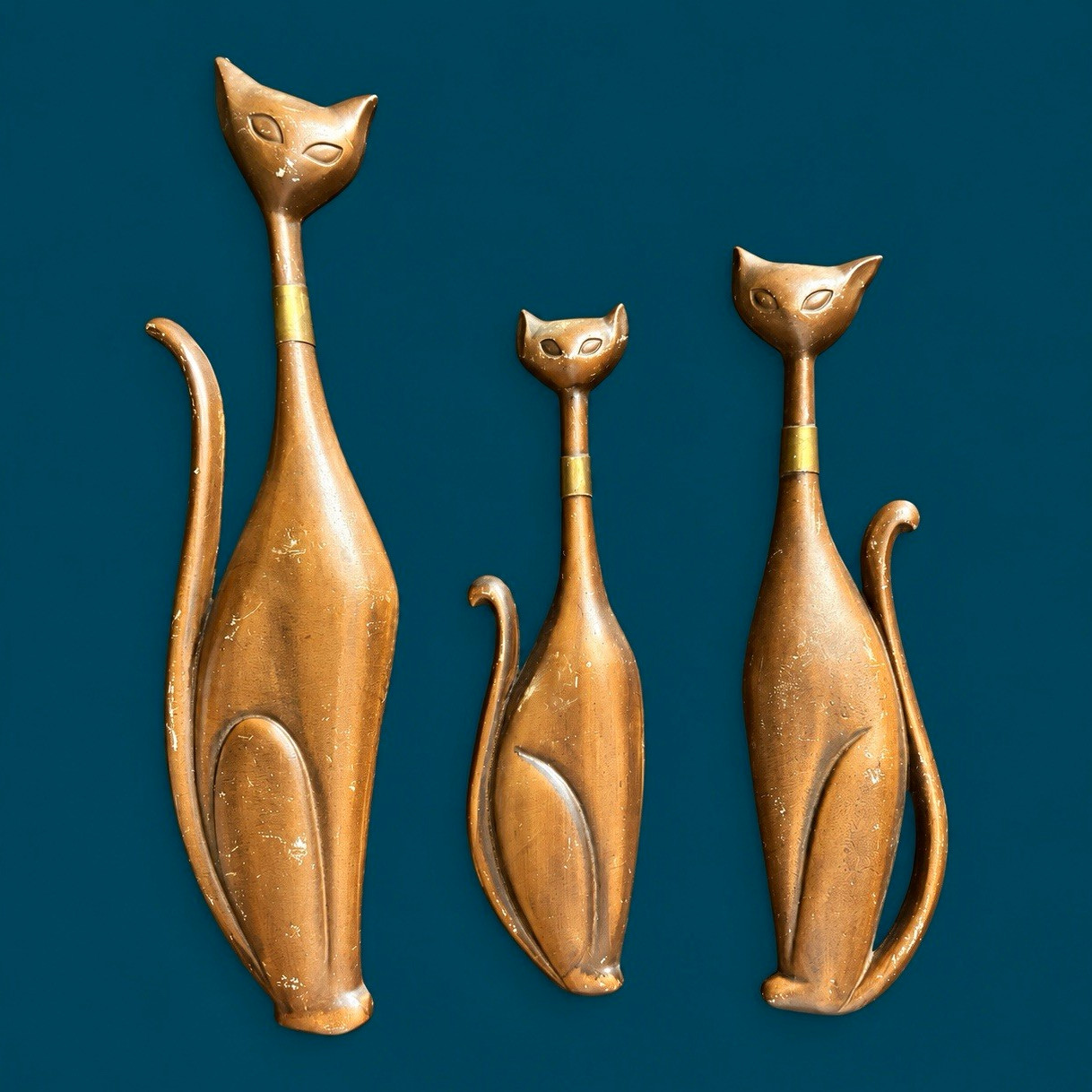 Set of 3 Vintage Brass Metal Cat Wall Plaques Bronze Tone Decorative Plaques Set of 3 Vintage Brass Metal Cat Wall Plaques Bronze Tone Decorative Plaques