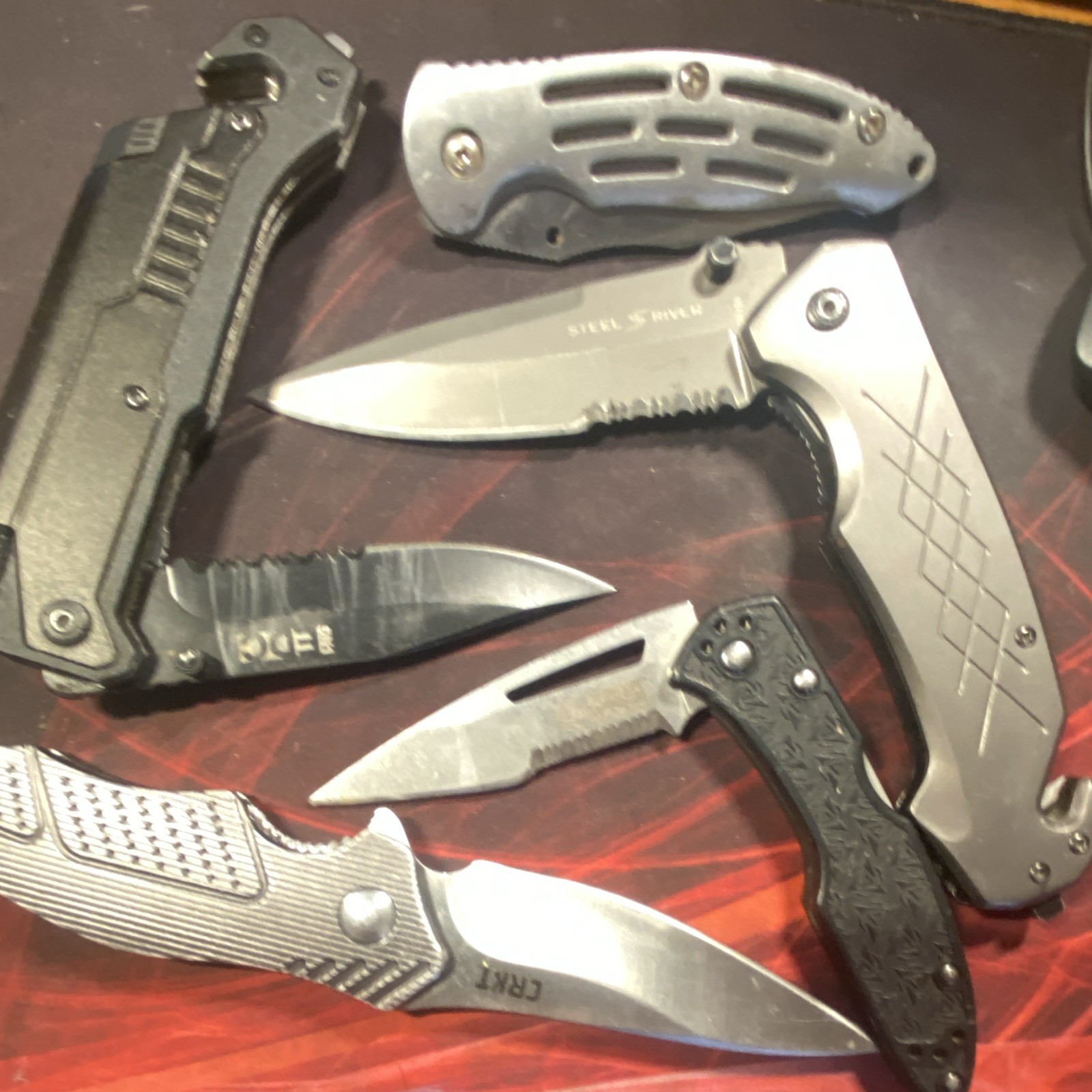 CRKT & SOG Mixed Lot 5 Folding Pocketknives Manual Stainless Silver/Black CRKT & SOG Mixed Lot 5 Folding Pocketknives Manual Stainless Silver/Black