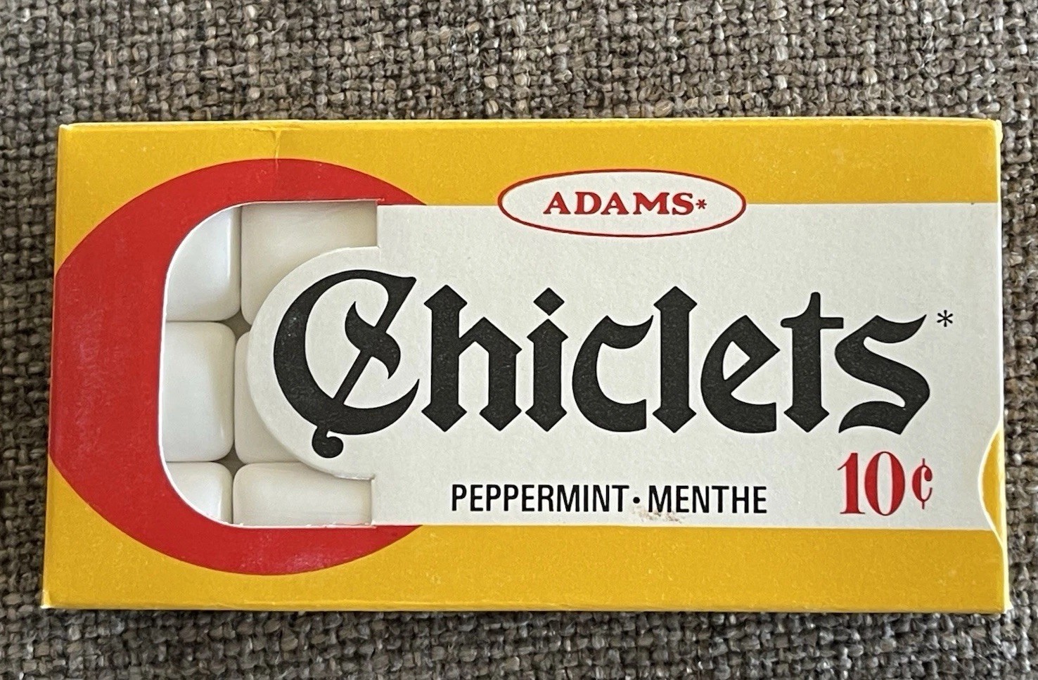 Vintage 1970’s CHICLETS PEPPERMINT flavor Unopened NOS From Canada Vintage 1970’s CHICLETS PEPPERMINT flavor Unopened NOS From Canada