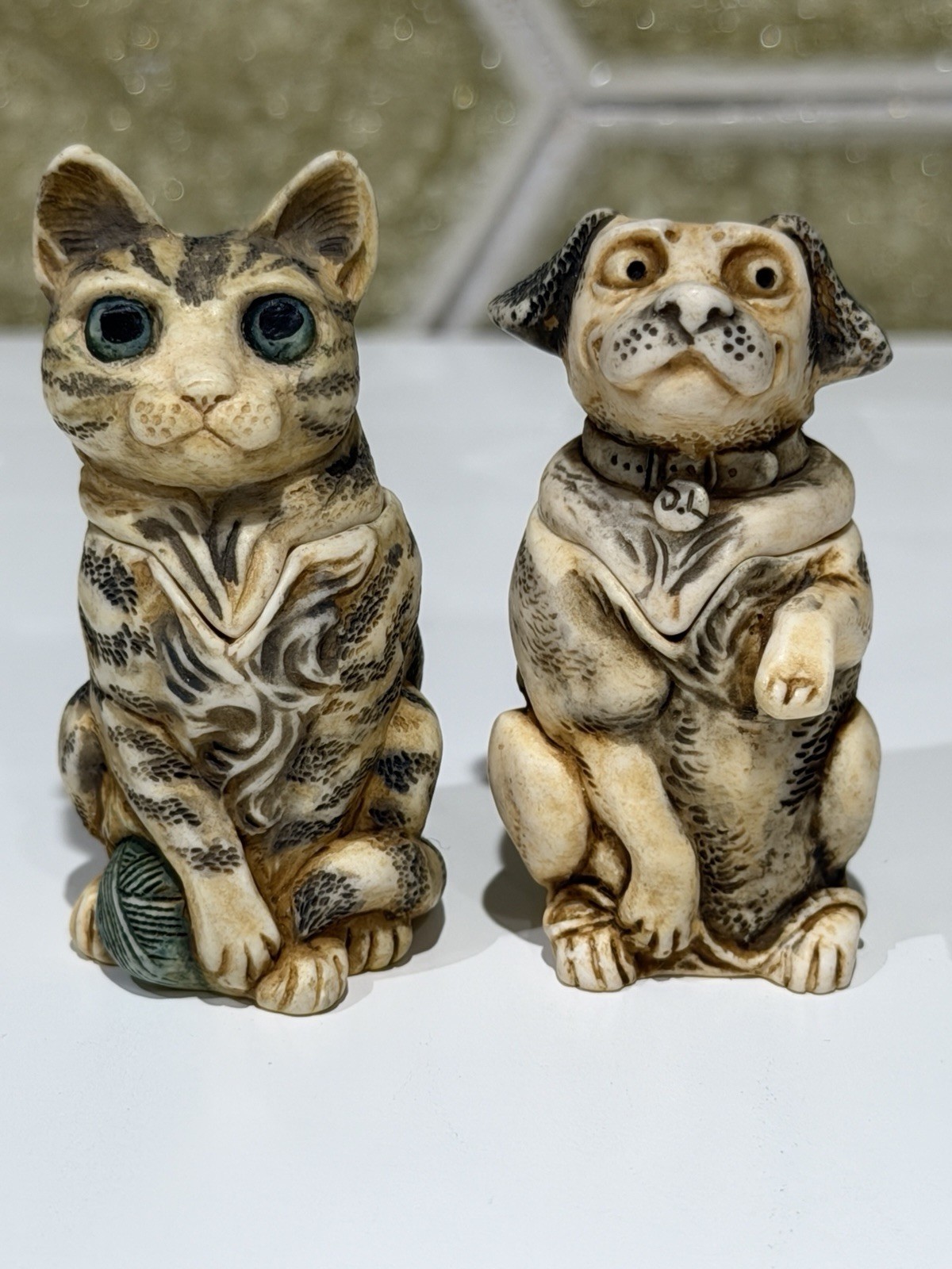 Harmony Kingdom PET PARADE 1999 NIB Numbered and Signed With Artists Initials. Harmony Kingdom PET PARADE 1999 NIB Numbered and Signed With Artists Initials.