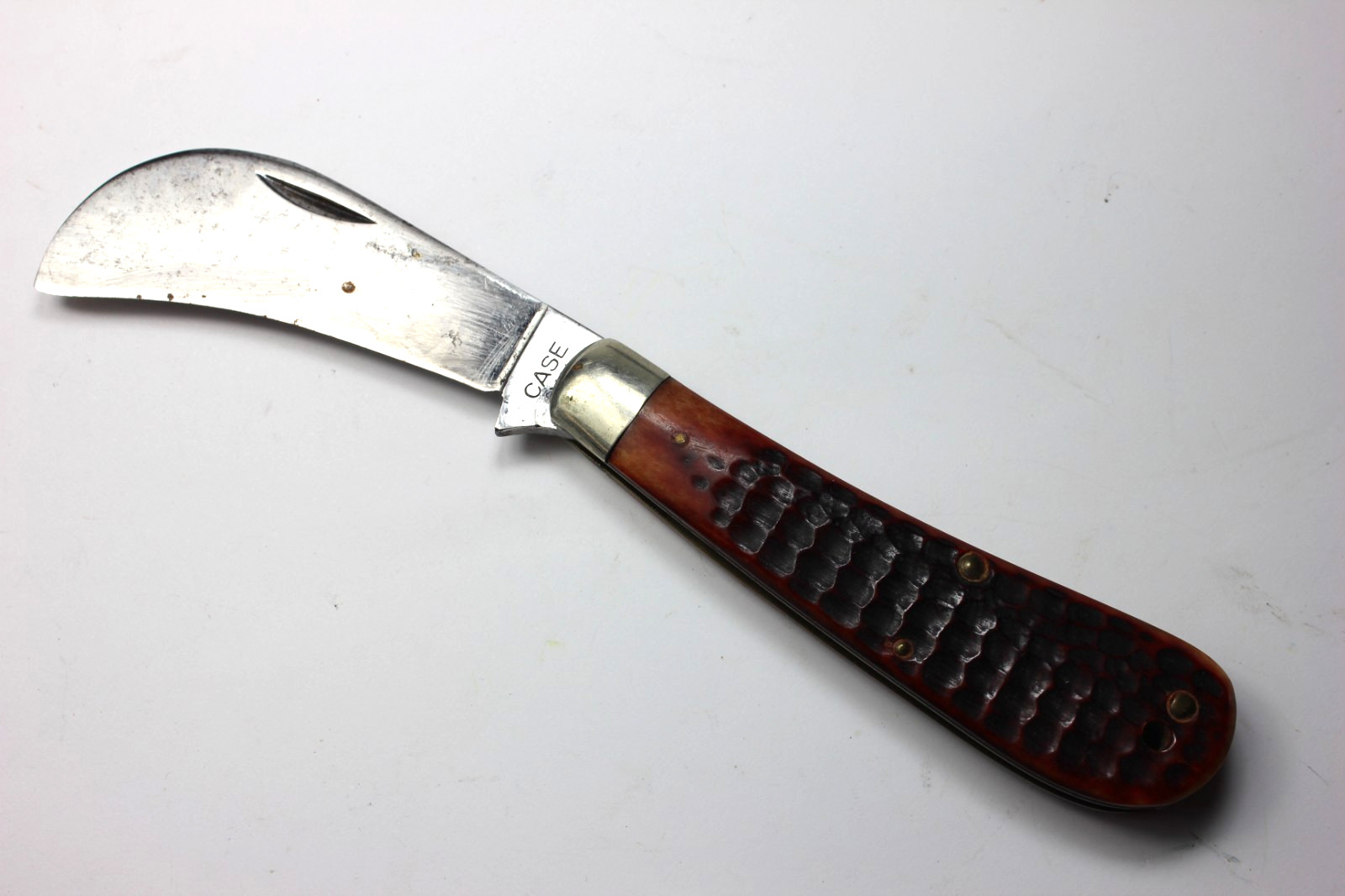 Case XX 1940-1965 Hawkbill # 61011 Red Bone Pruning Pocket Knife Case XX 1940-1965 Hawkbill # 61011 Red Bone Pruning Pocket Knife