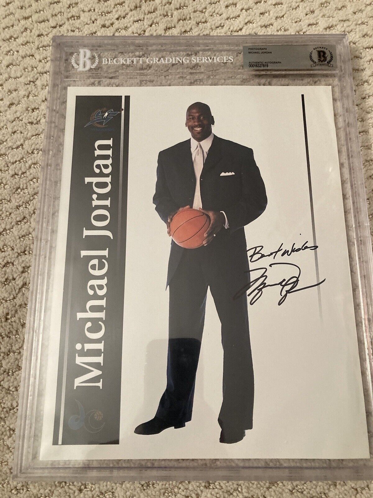 Michael Jordan  SIGNED Photo AUTOGRAPH with Beckett BGS COA Very Rare Authentic