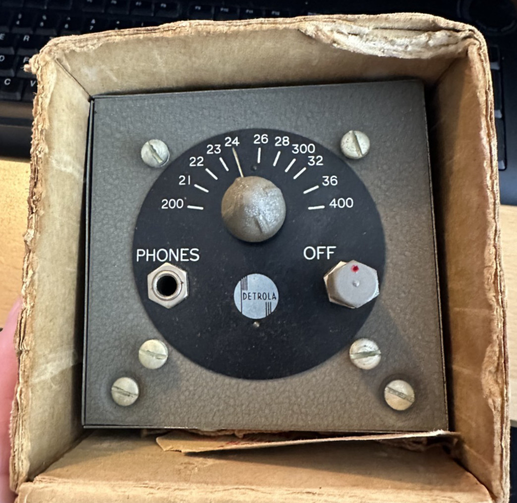 RARE NIB Detrola Beacon Receiver Mod 438 WW2 P-51 P-38 P-40 P-47 Airplane Radio