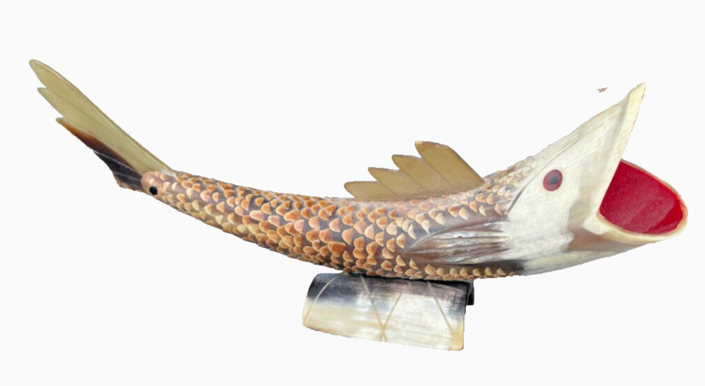 VTG GENUINE BULL/COW HORN CARVED FISH SCULPTURE Made in ITALY VTG GENUINE BULL/COW HORN CARVED FISH SCULPTURE Made in ITALY