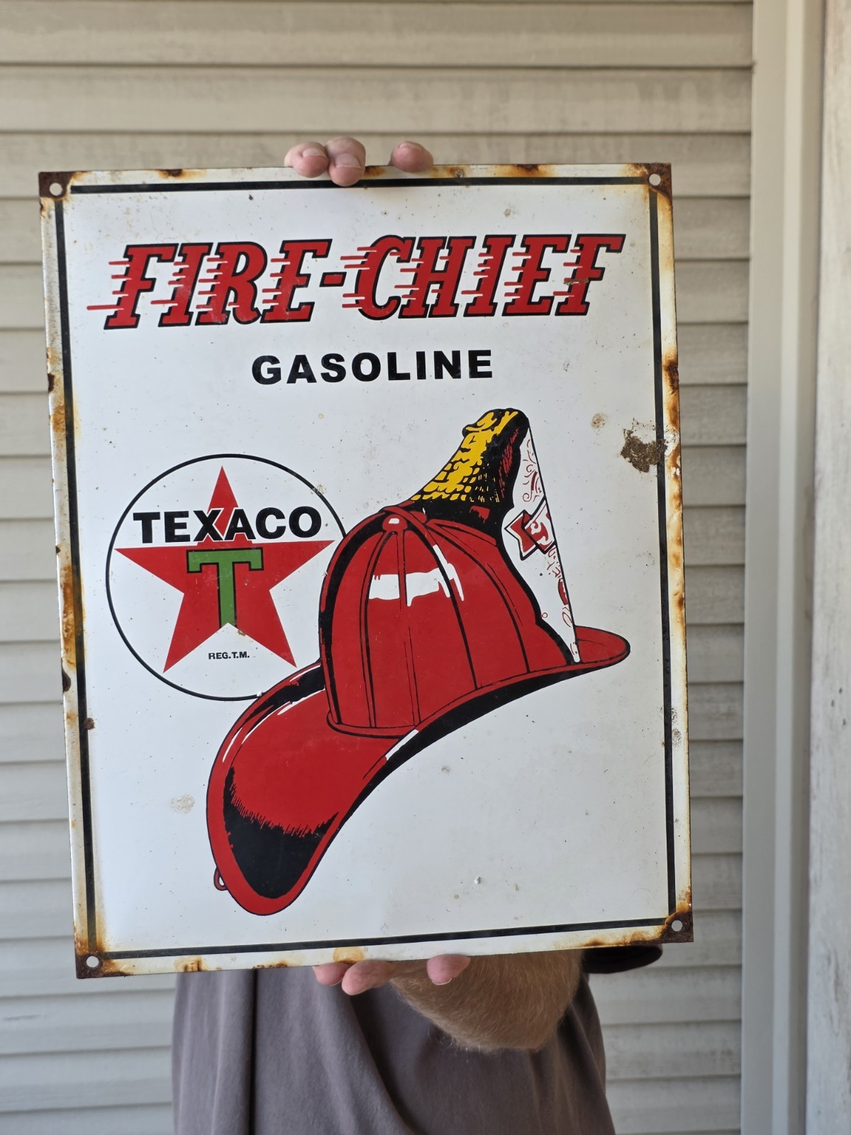 LARGE VINTAGE 1950'S TEXACO FIRE CHIEF GASOLINE PORCELAIN SIGN 16"x12.5" LARGE VINTAGE 1950'S TEXACO FIRE CHIEF GASOLINE PORCELAIN SIGN 16"x12.5"