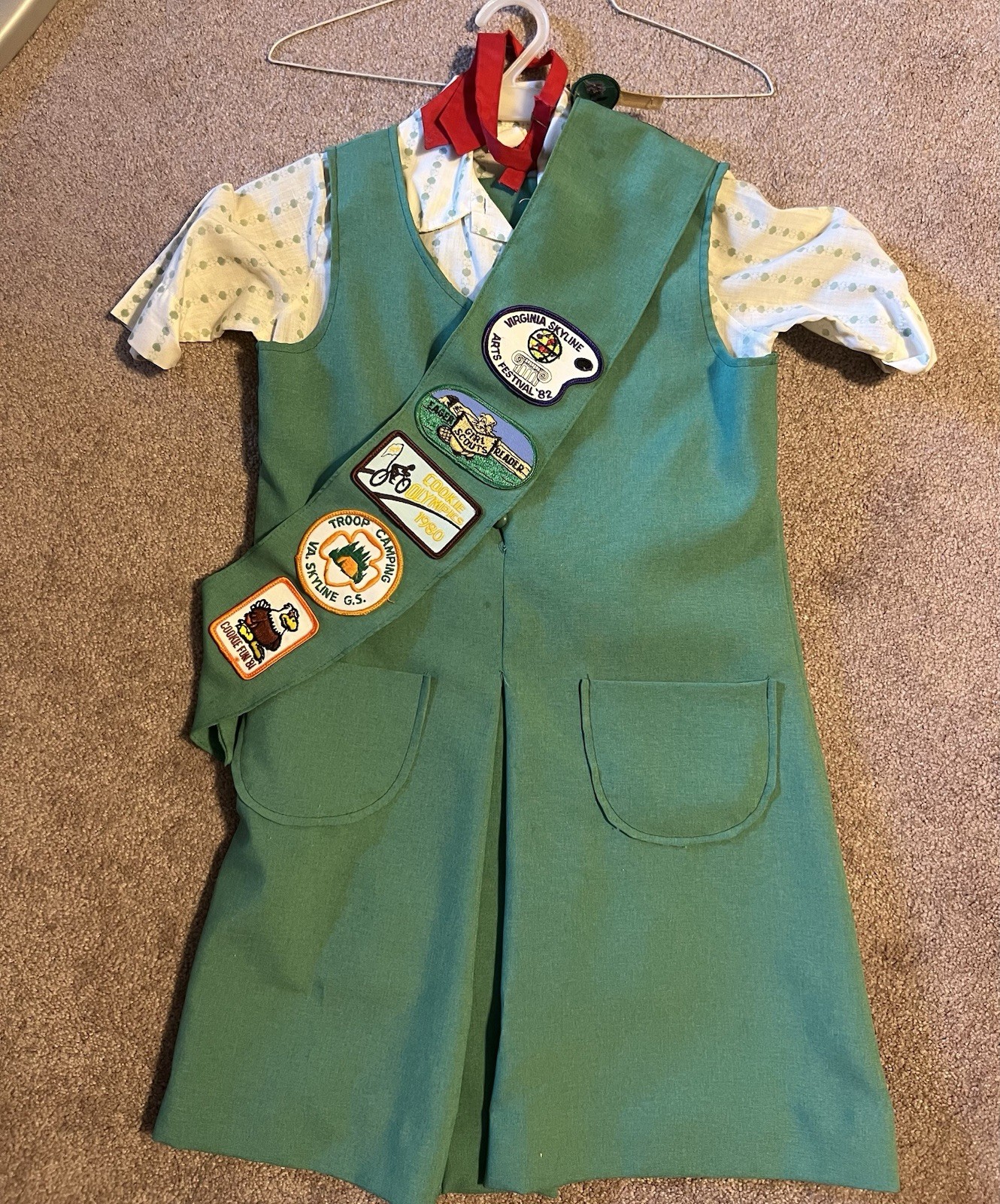 Vintage 1973-85 Girl Scout Junior Uniform Sz 10 Pants Sash Badges 5 Pc Set Vintage 1973-85 Girl Scout Junior Uniform Sz 10 Pants Sash Badges 5 Pc Set