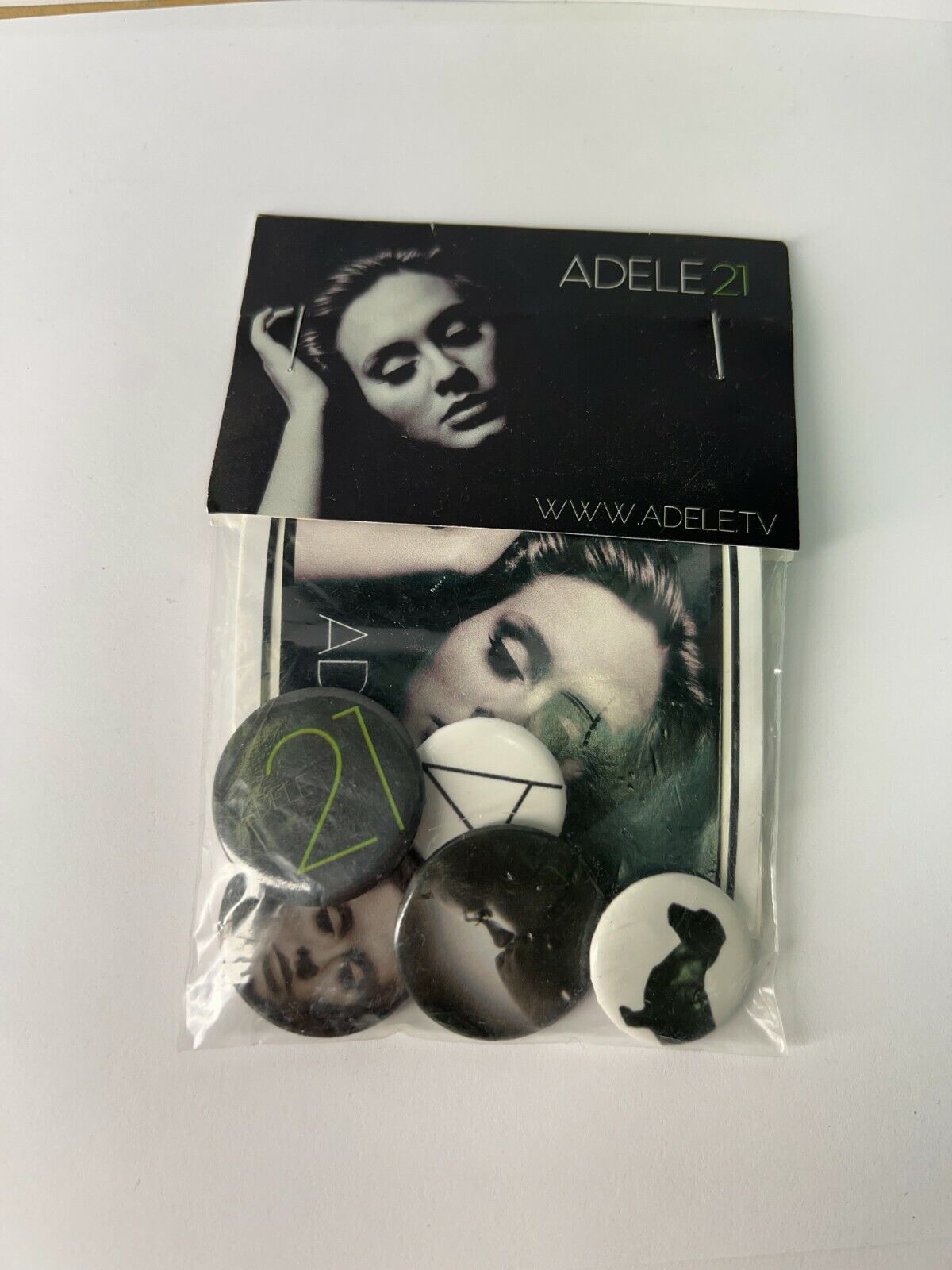 Adele 21 pin and stickers set  NEW COLLECTABLE ITEM OFFICIAL MERCHANDISE 
