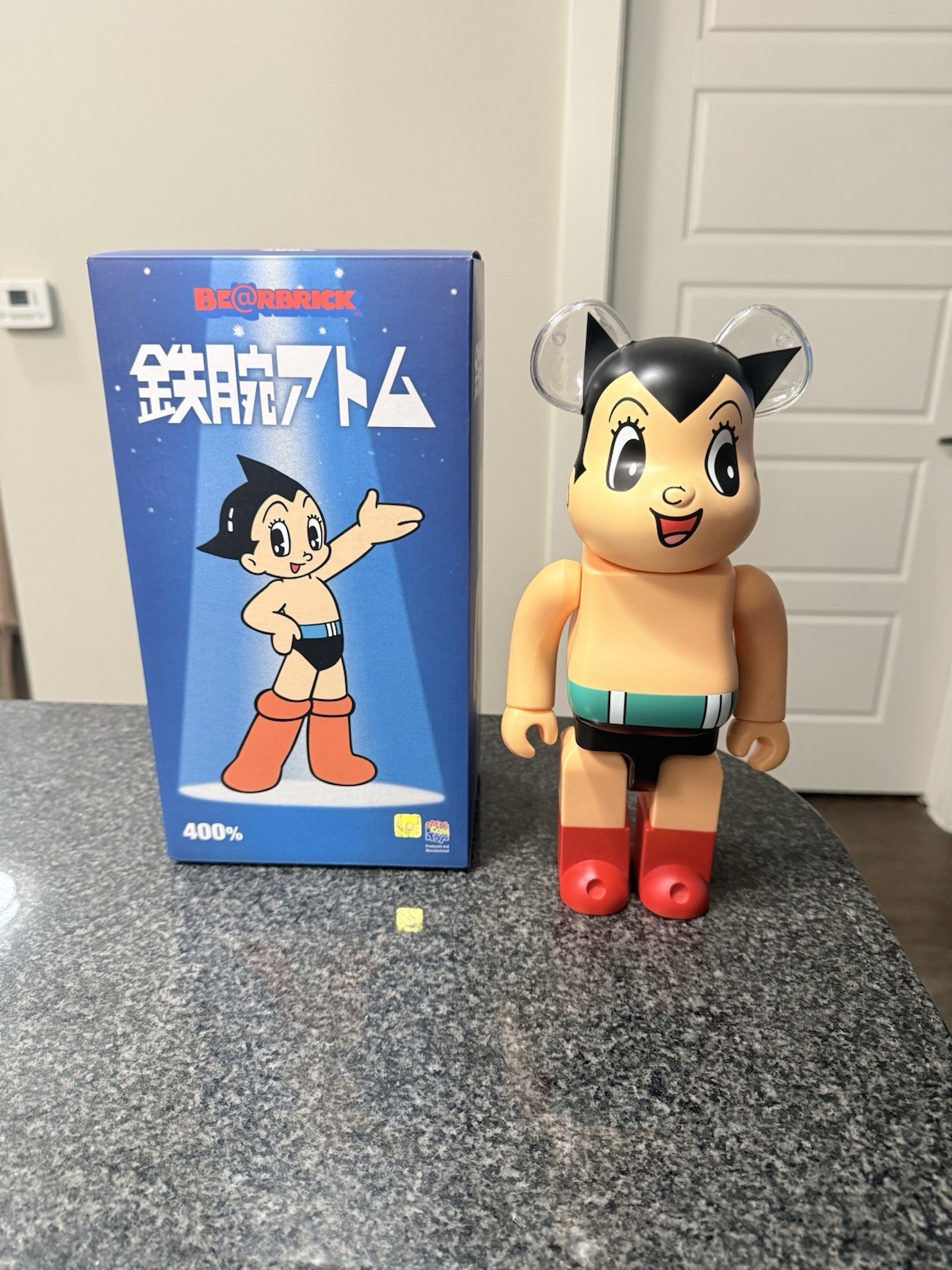 Medicom Toy Bearbrick Astro Boy 400% Medicom Toy Bearbrick Astro Boy 400%