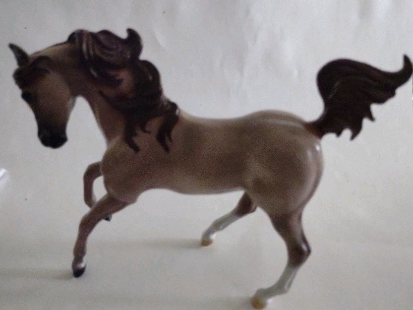 Signed Rare Hartland Special Run Lady Jewel Arabian Mare in Rose Grey. Signed Rare Hartland Special Run Lady Jewel Arabian Mare in Rose Grey.
