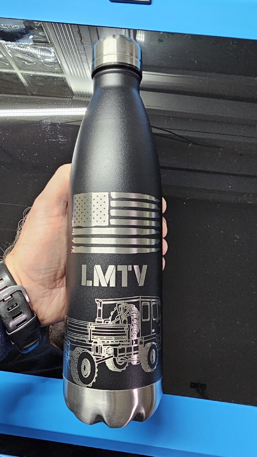 MILITARY LMTV M1078 Water/Liquid Stainless Steel Bottle (Holds 25oz Hot or Cold) MILITARY LMTV M1078 Water/Liquid Stainless Steel Bottle (Holds 25oz Hot or Cold)