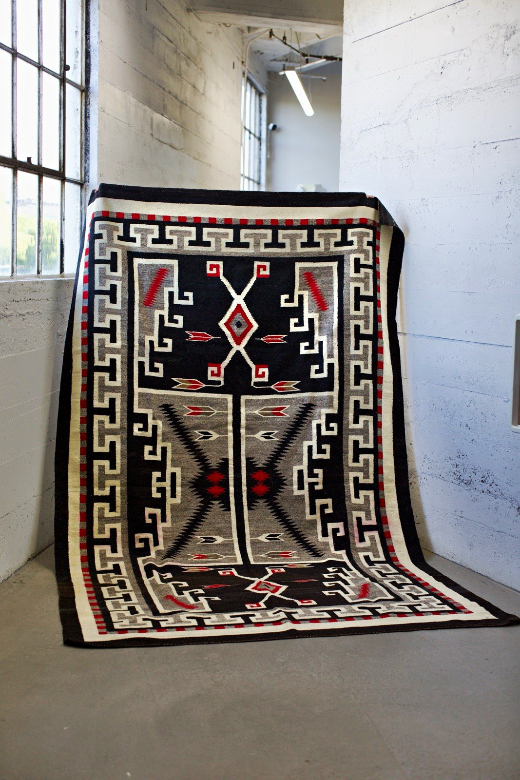 Antique Diné Navajo Textile Rug Weaving Rare Huge Size 6.5x9 Storm Pattern Antique Diné Navajo Textile Rug Weaving Rare Huge Size 6.5x9 Storm Pattern