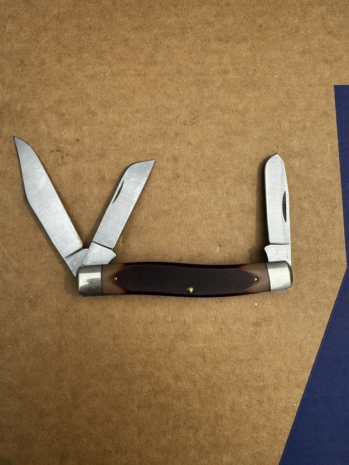 VINTAGE SCHRADE OLD TIMER 80T USA 3 BLADE POCKET KNIFE WITH BOX