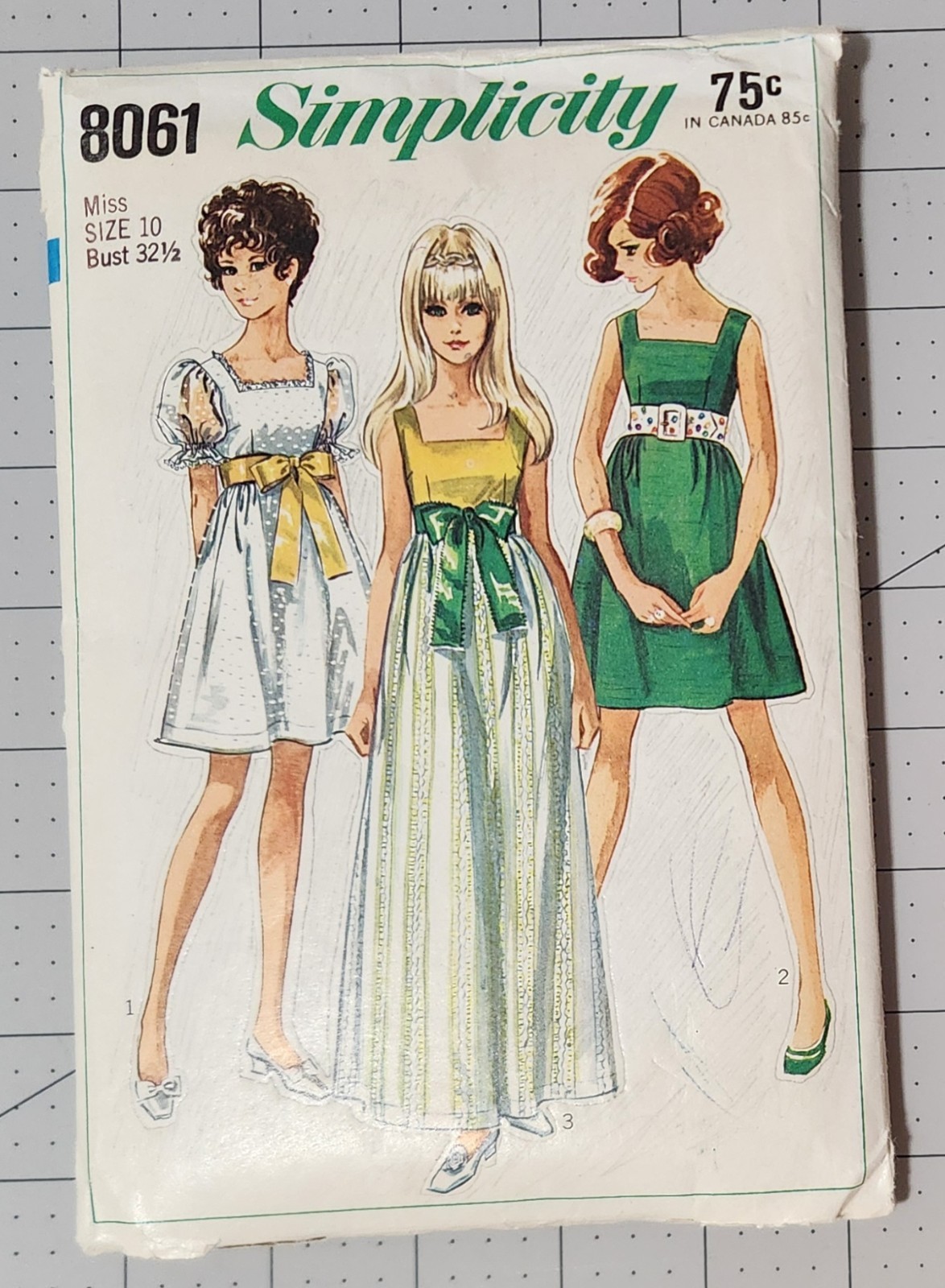 Vintage 1968 Simplicity Miss Sewing Pattern 8061 Size 10 Junior Teens Misses Vintage 1968 Simplicity Miss Sewing Pattern 8061 Size 10 Junior Teens Misses