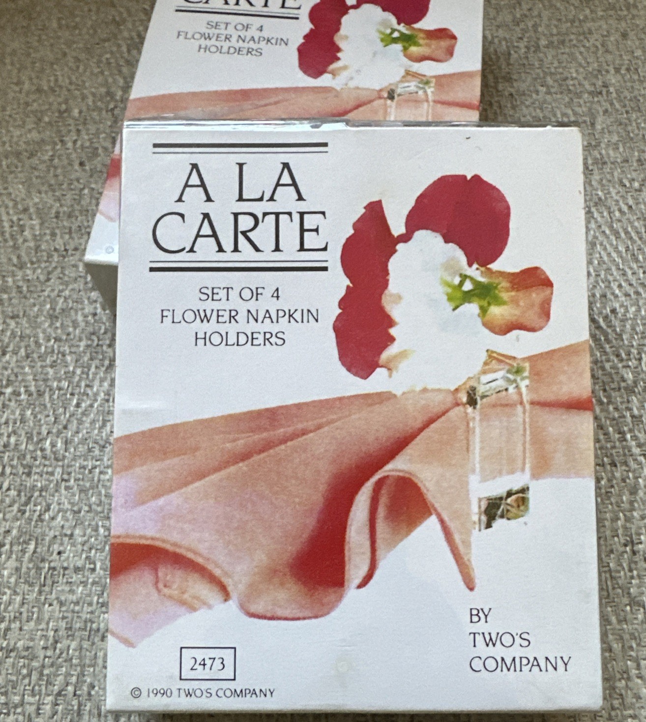 Two’s Company A LA CARTE  set of (4) Flower Napkin Holders 2 sets NWT