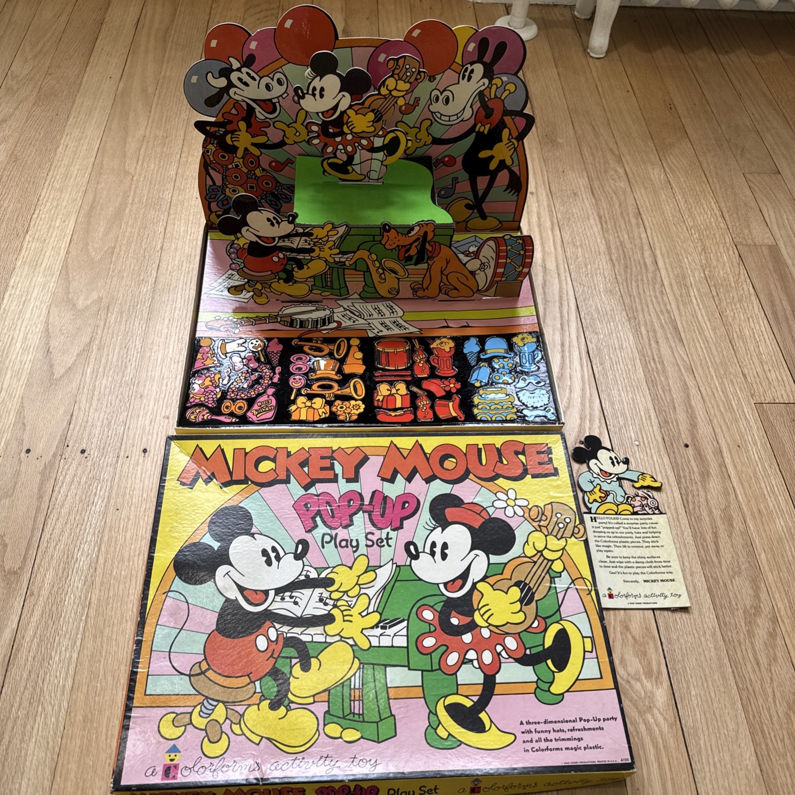 VTG.1974 MICKEY MOUSSE POP-UP COLORFORMS PLAY SET COMPLETE -A VTG.1974 MICKEY MOUSSE POP-UP COLORFORMS PLAY SET COMPLETE -A