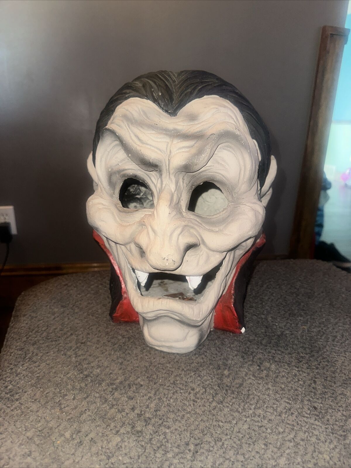 Vintage Rare Vampire Dracula 15”x 12” Ceramic Giant Head Halloween Decoration