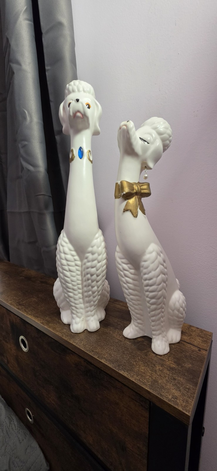 VINTAGE 1950s NAPCOWARE SET TWO WHITE POODLE FIGURINE "SHE PLAYS HARD TO GET" VINTAGE 1950s NAPCOWARE SET TWO WHITE POODLE FIGURINE "SHE PLAYS HARD TO GET"