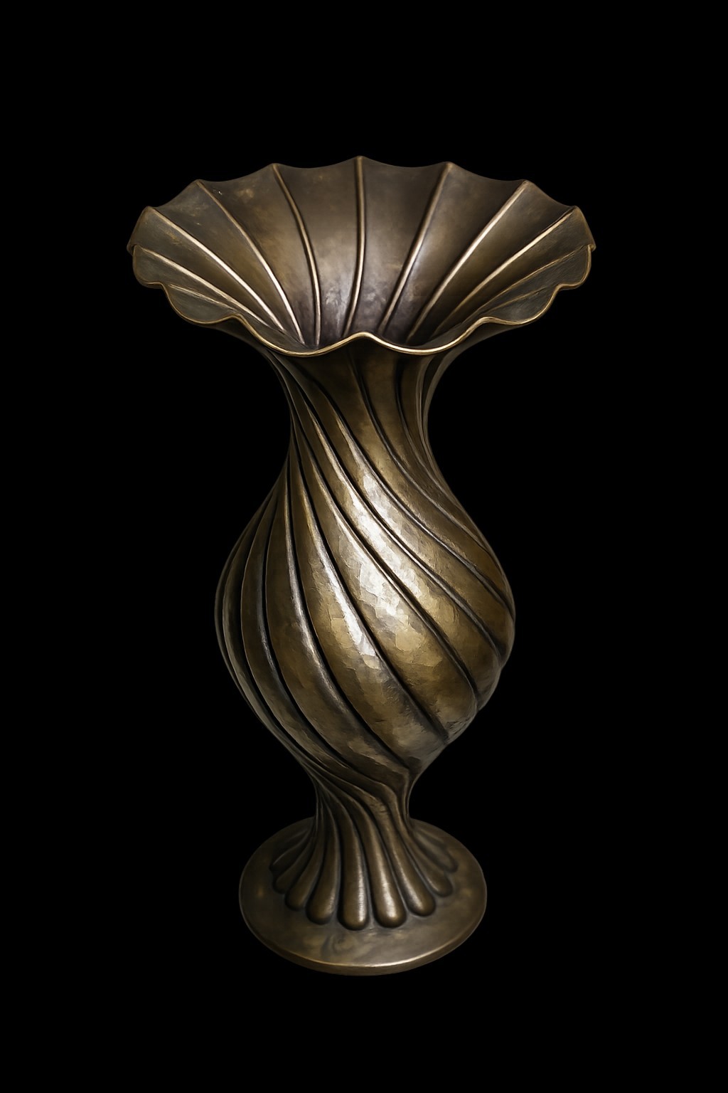 Vintage Italian Hammered Solid Brass Twist Vase MCM Egidio Casagrande Attributed Vintage Italian Hammered Solid Brass Twist Vase MCM Egidio Casagrande Attributed