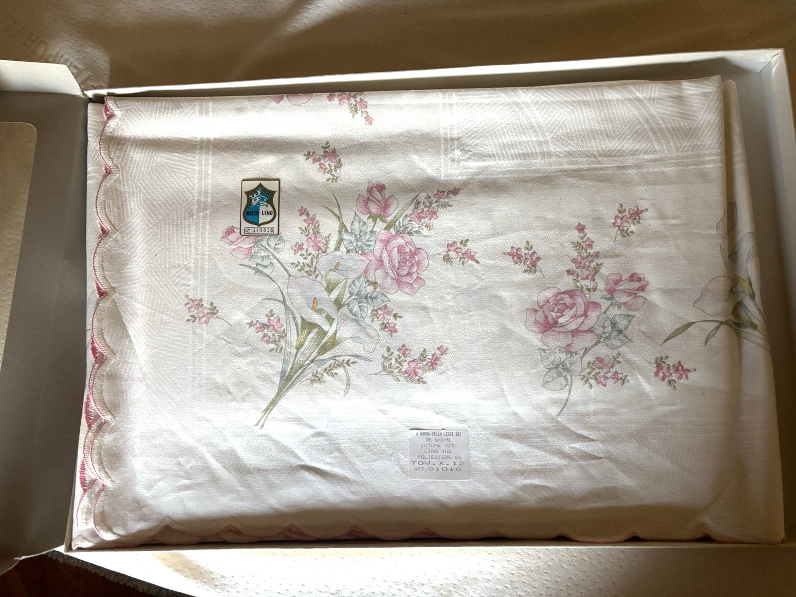 NEW ITALIAN DESIGNER CARLUCCI Floral TABLECLOTH + 12 NAPKINS NEW ITALIAN DESIGNER CARLUCCI Floral TABLECLOTH + 12 NAPKINS