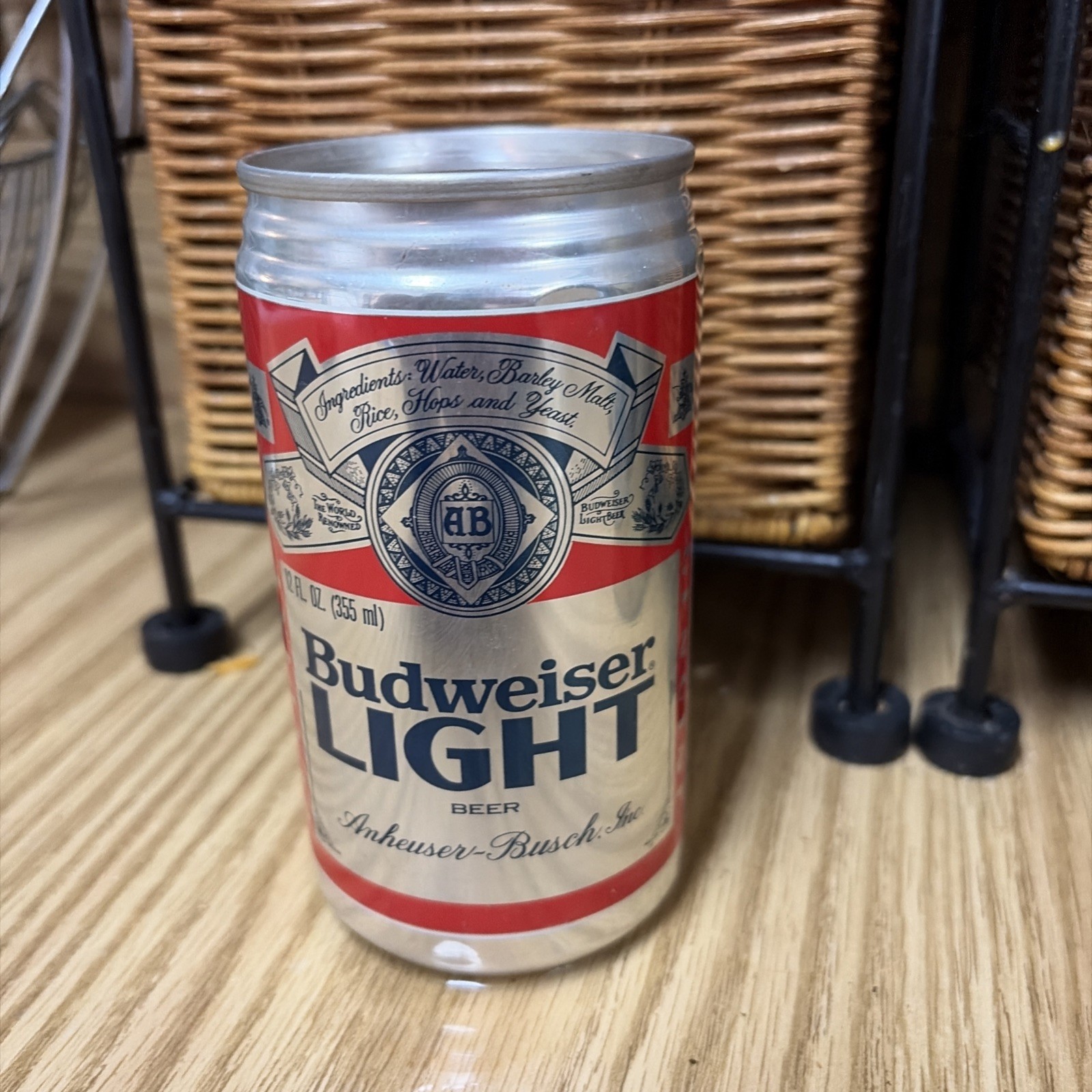 NEW Vtg BUDWEISER LIGHT BEER - First Edition Commemorative Can 4-13-1981 Rare NEW Vtg BUDWEISER LIGHT BEER - First Edition Commemorative Can 4-13-1981 Rare