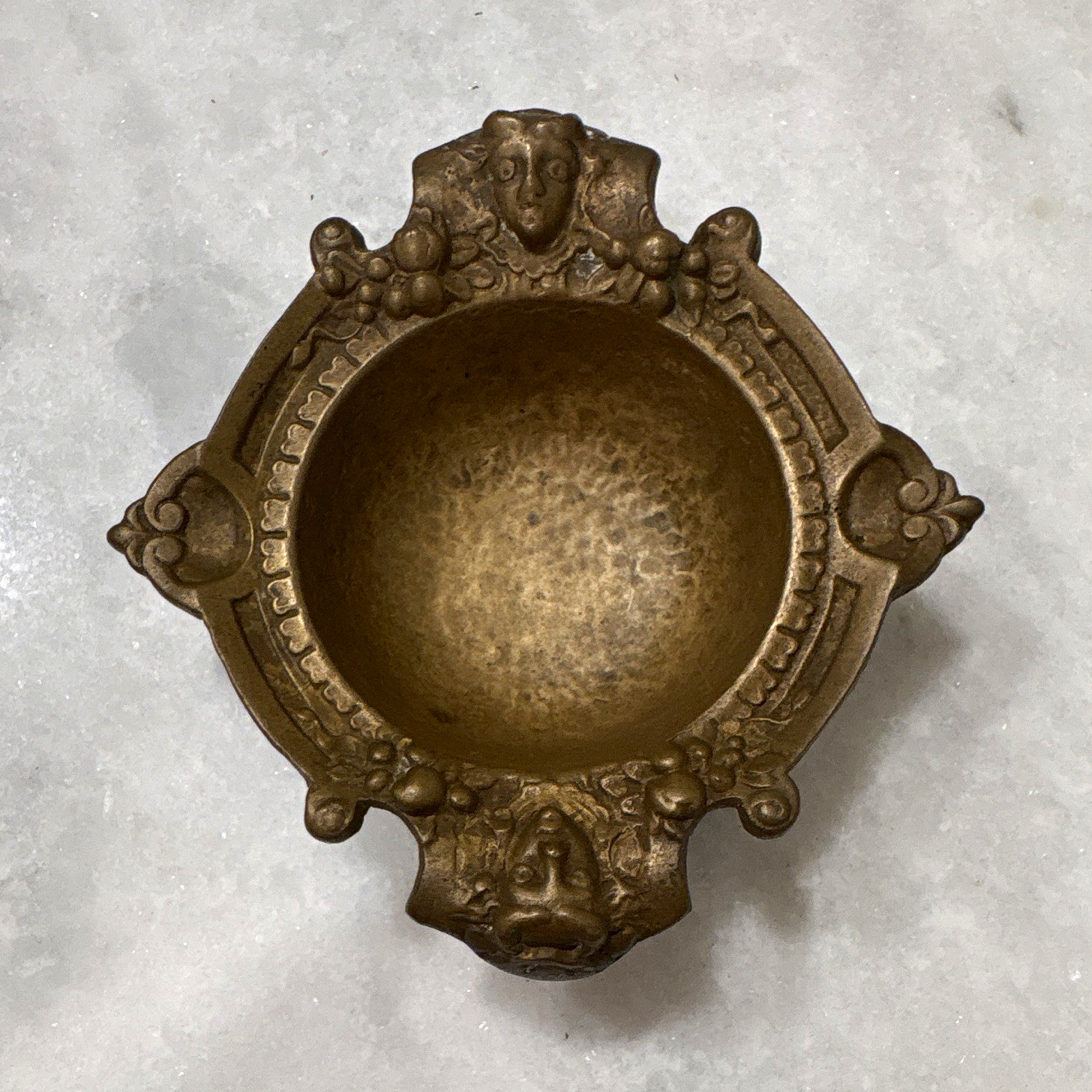 Stunning Antique, Jenning Brothers JB 2581, Victorian Ashtray / Trinket Bowl Stunning Antique, Jenning Brothers JB 2581, Victorian Ashtray / Trinket Bowl
