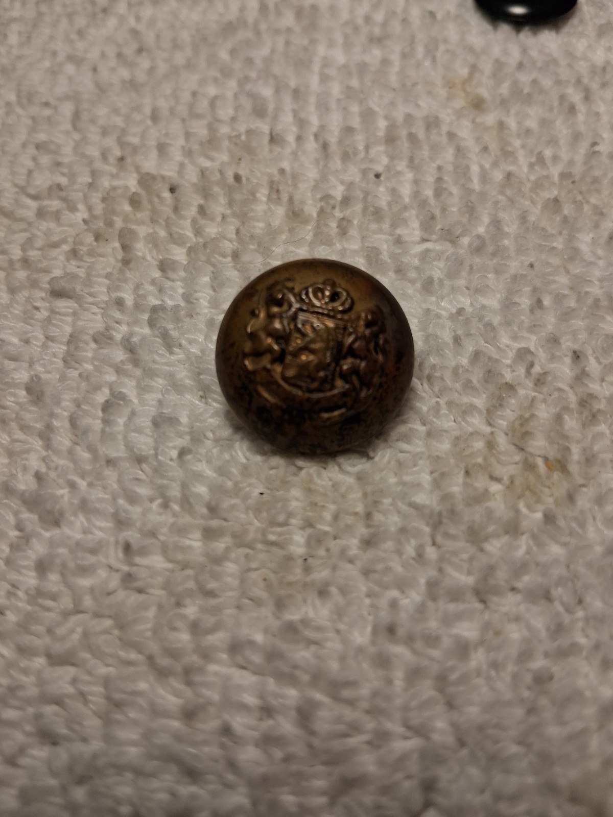 1930's Dutch Netherlands Officer's Gold Button size about 17 mm 1930's Dutch Netherlands Officer's Gold Button size about 17 mm