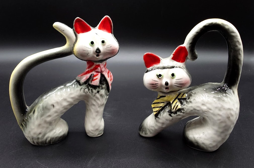 Vintage MCM Anthropomorphic Cat Salt Pepper Shakers Ceramic Pair 3" Kitsch Vintage MCM Anthropomorphic Cat Salt Pepper Shakers Ceramic Pair 3" Kitsch