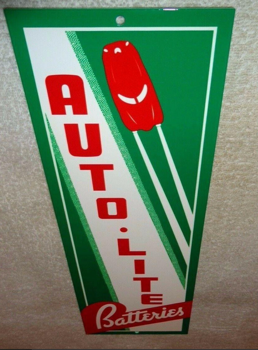 VINTAGE "AUTO LITE BATTERIES + CAR" 🚗 15" METAL AUTOMOBILE GASOLINE & OIL SIGN