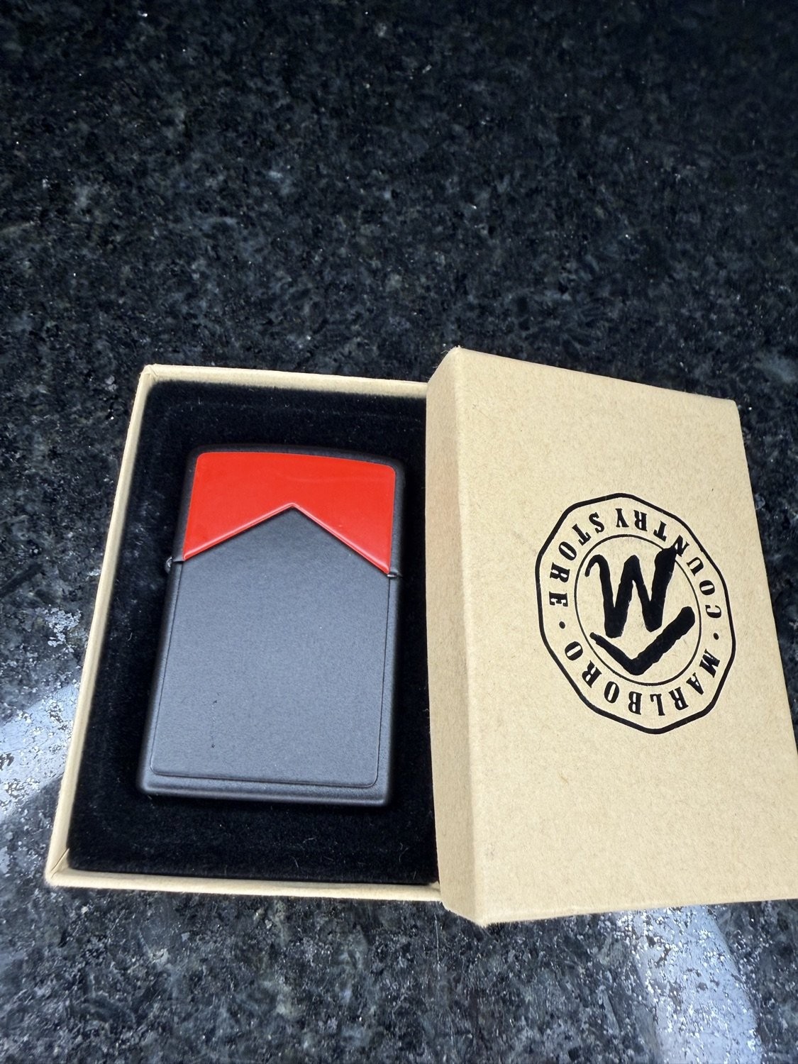 Marlboro Cigarette Red Roof Logo Windproof Pocket Lighter Zippo Black Marlboro Cigarette Red Roof Logo Windproof Pocket Lighter Zippo Black