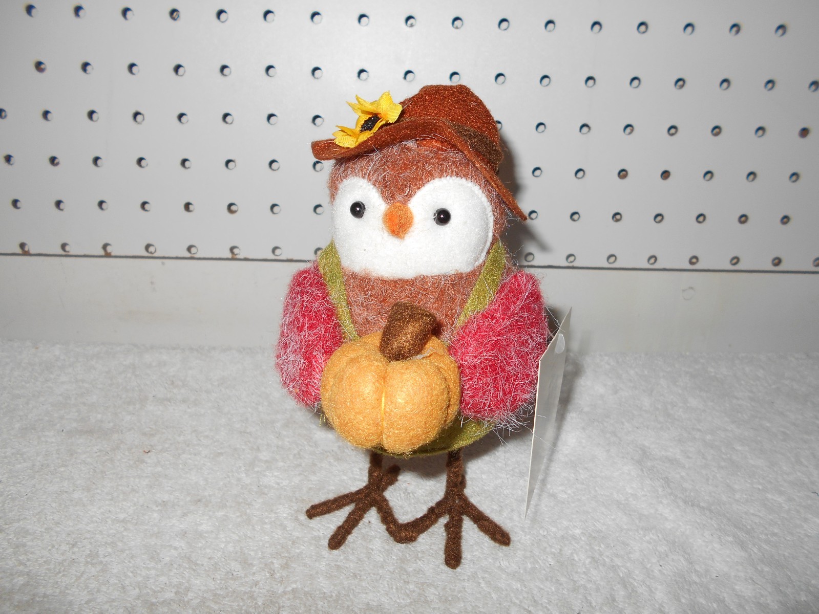 2021 NEW W/TAGS TARGET HARVEST FEATHERLY FRIENDS GRADEY BIRD HOLDING PUMPKIN 2021 NEW W/TAGS TARGET HARVEST FEATHERLY FRIENDS GRADEY BIRD HOLDING PUMPKIN