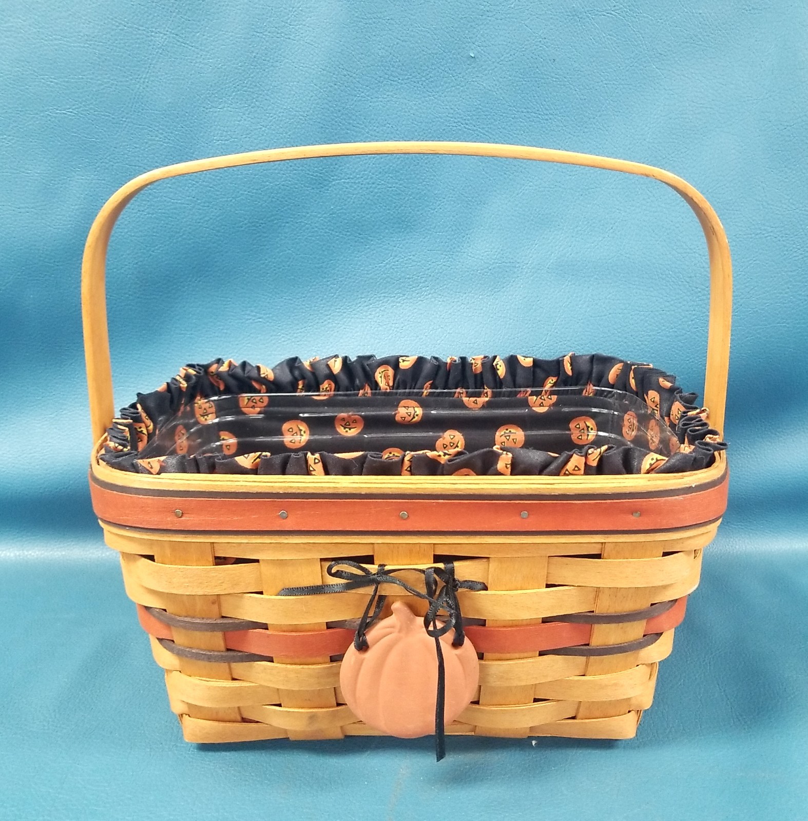 VTG 1994 Longaberger Handwoven Halloween Basket Pumpkin Fabric Liner USA VTG 1994 Longaberger Handwoven Halloween Basket Pumpkin Fabric Liner USA
