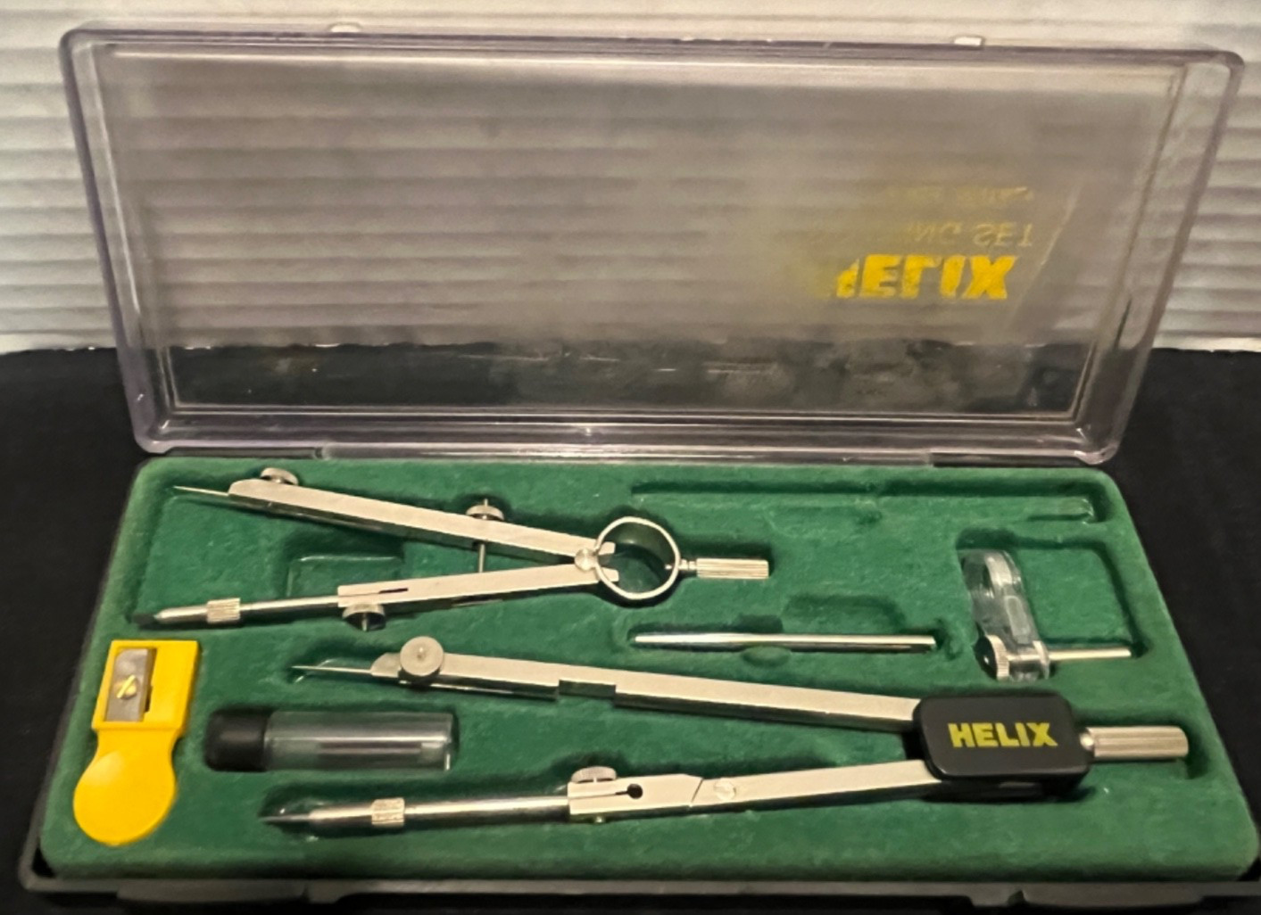 Vintage Helix Drafting Compass Set Made in Italy Geometry Kit w/ Original Case Vintage Helix Drafting Compass Set Made in Italy Geometry Kit w/ Original Case