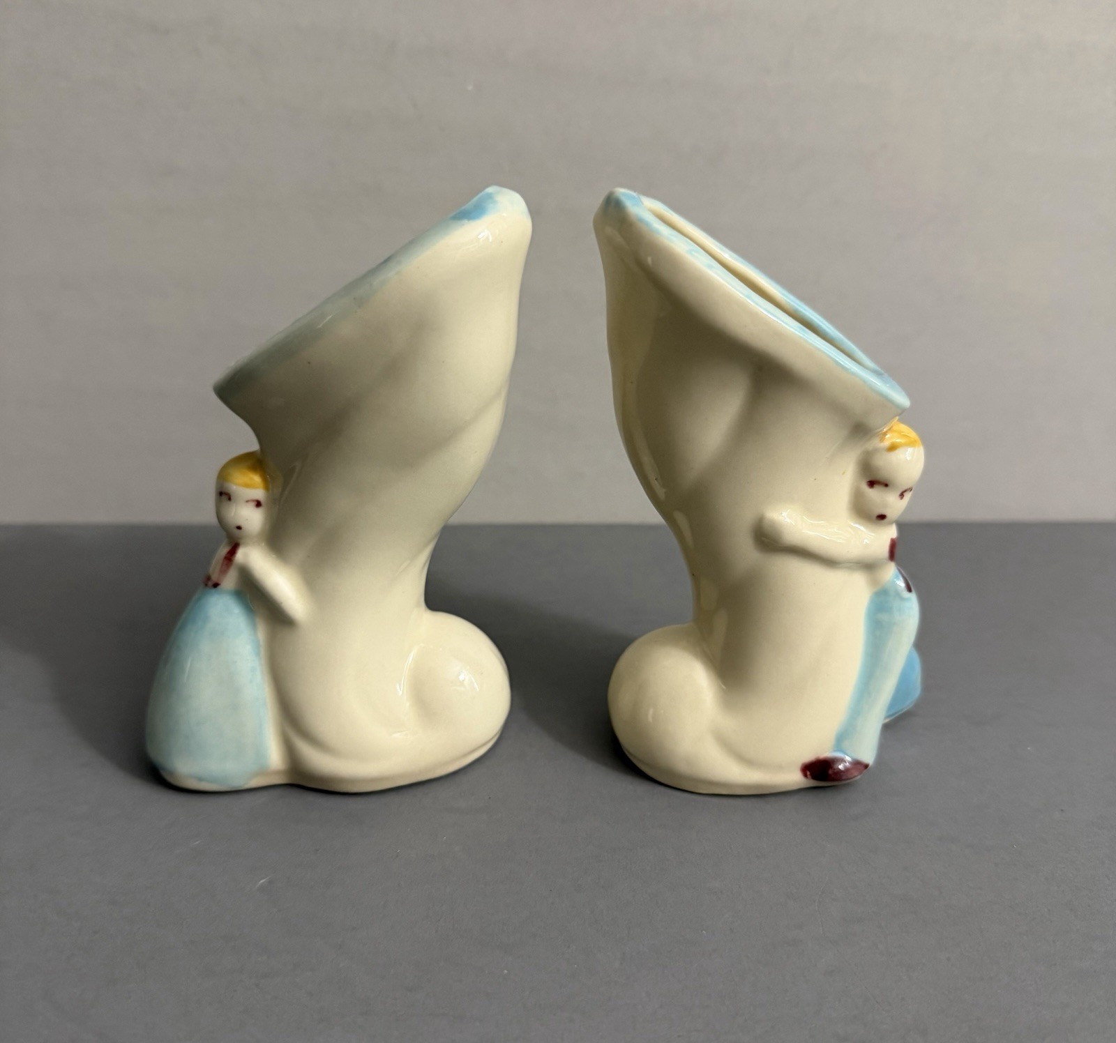 VTG Shawnee Pottery Dutch Boy 1265 & Girl 1275 Cornucopia Vase Planter Pair MCM