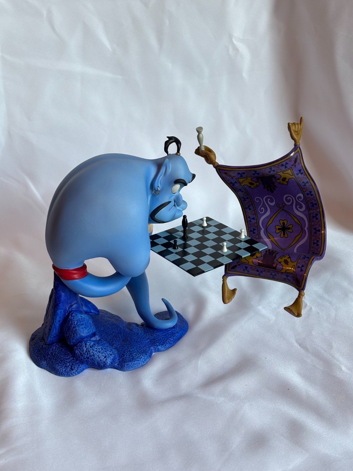 WDCC Aladdin Genie & Carpet I'm Losing to a Rug LE 734/12500 Box Sealed COA