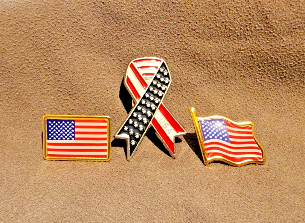 Set Of Three Types Of American Flag Patriotic Flag Lapel/Brooch/Hat Pins Set Of Three Types Of American Flag Patriotic Flag Lapel/Brooch/Hat Pins