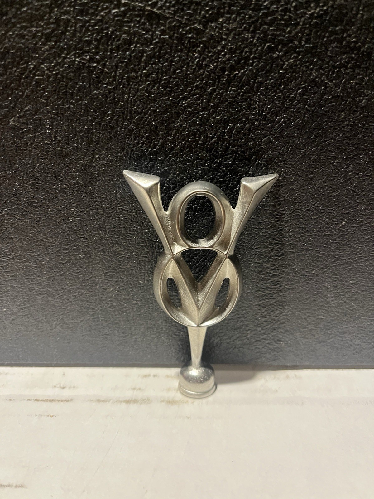 classic ford V8 symbol  hotrod car hood ornament 