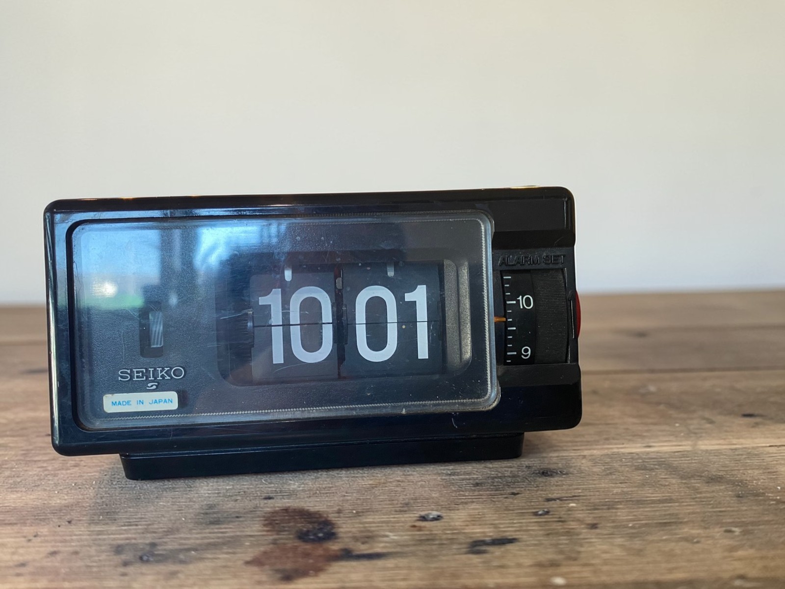 Vintage Seiko DP690T Flip Alarm Clock Space Age Retro Japan working Vintage Seiko DP690T Flip Alarm Clock Space Age Retro Japan working