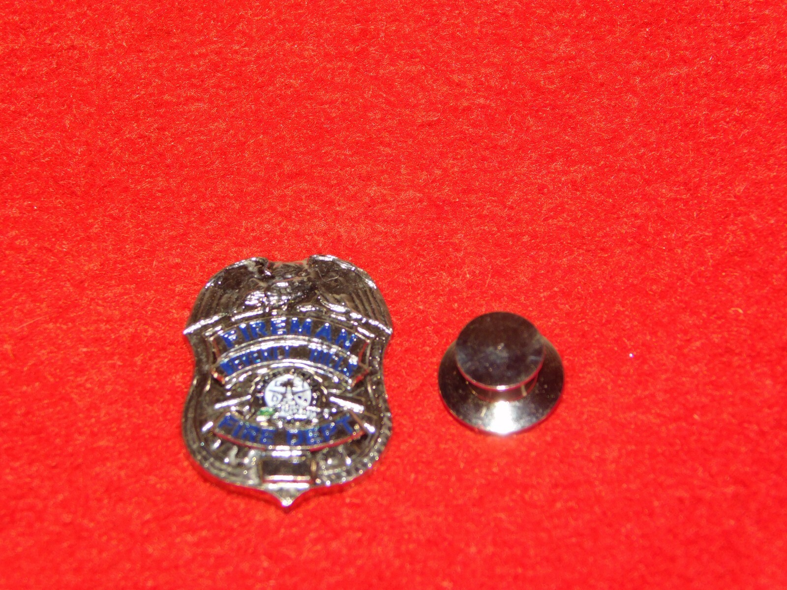 VINTAGE MINI FIRE DEPARTMENT FIREMAN  BADGE 7/8" HIGH BEVERLY HILLS