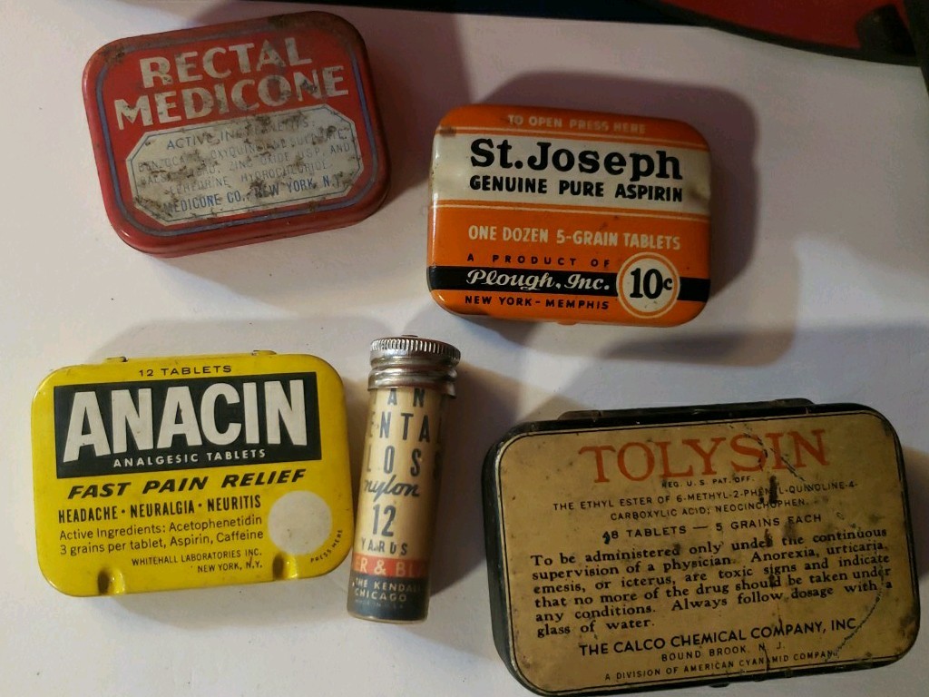 Vintage 1920's - 1950's Pharmaceutical Tins Lot Of 5 Vintage 1920's - 1950's Pharmaceutical Tins Lot Of 5