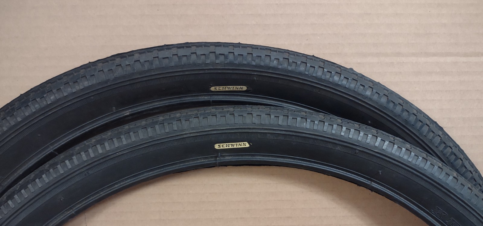 Vintage Bike Schwinn Tire Pair 24 x 1.75 in NOS Vintage Bike Schwinn Tire Pair 24 x 1.75 in NOS