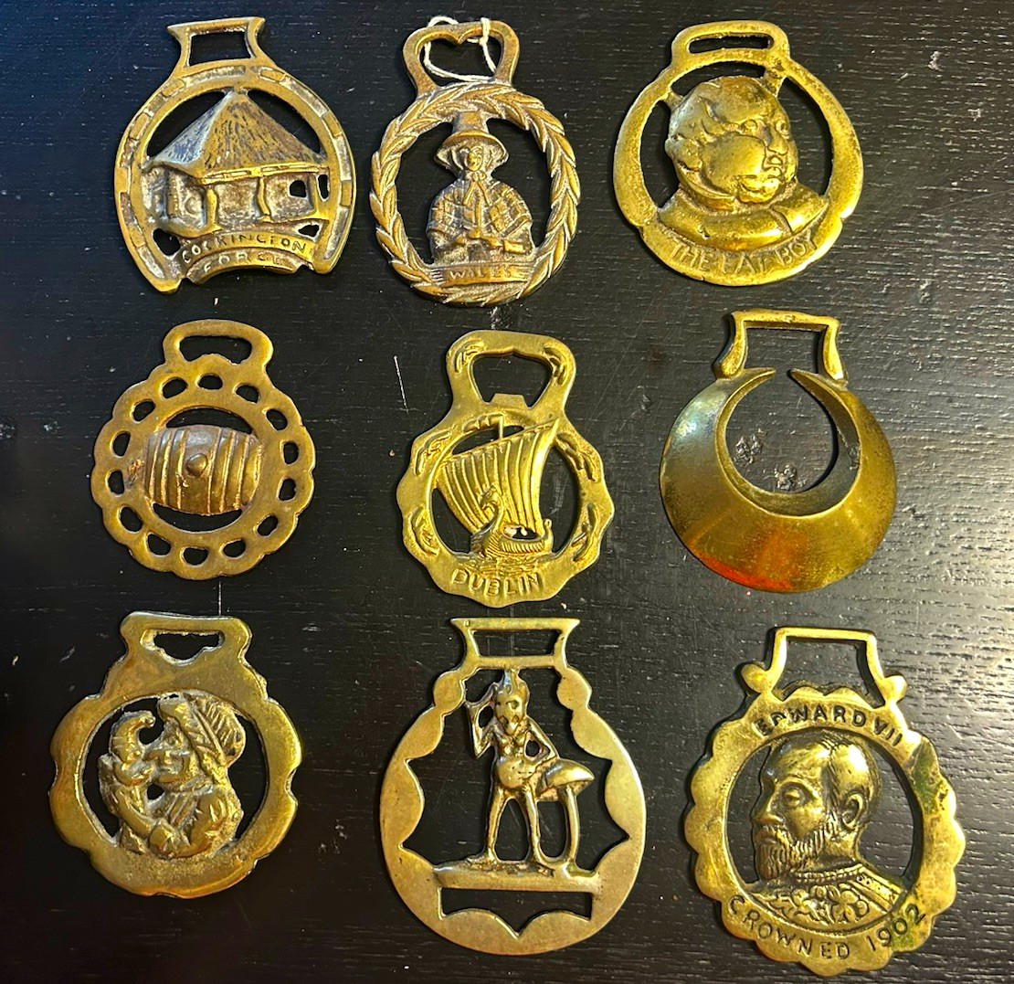 16 Antique British Horse Brasses Harness Bridle Medallion Collectibles