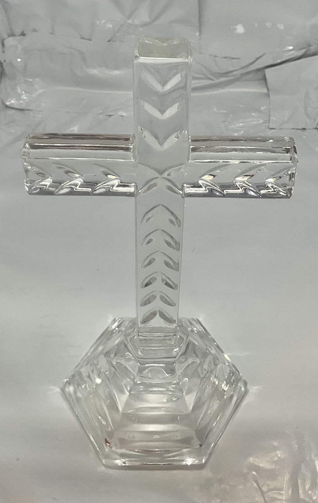 CRYSTAL GORGEOUS IMPERIAL STANDING CROSS, Cut Crystal, 8” x 4”  Cross is Signed.