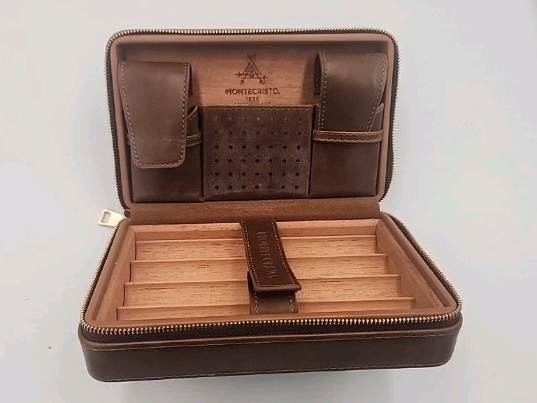 Montecristo 1935 Anniversary Leather Cigar Travel Humidor Case New Montecristo 1935 Anniversary Leather Cigar Travel Humidor Case New