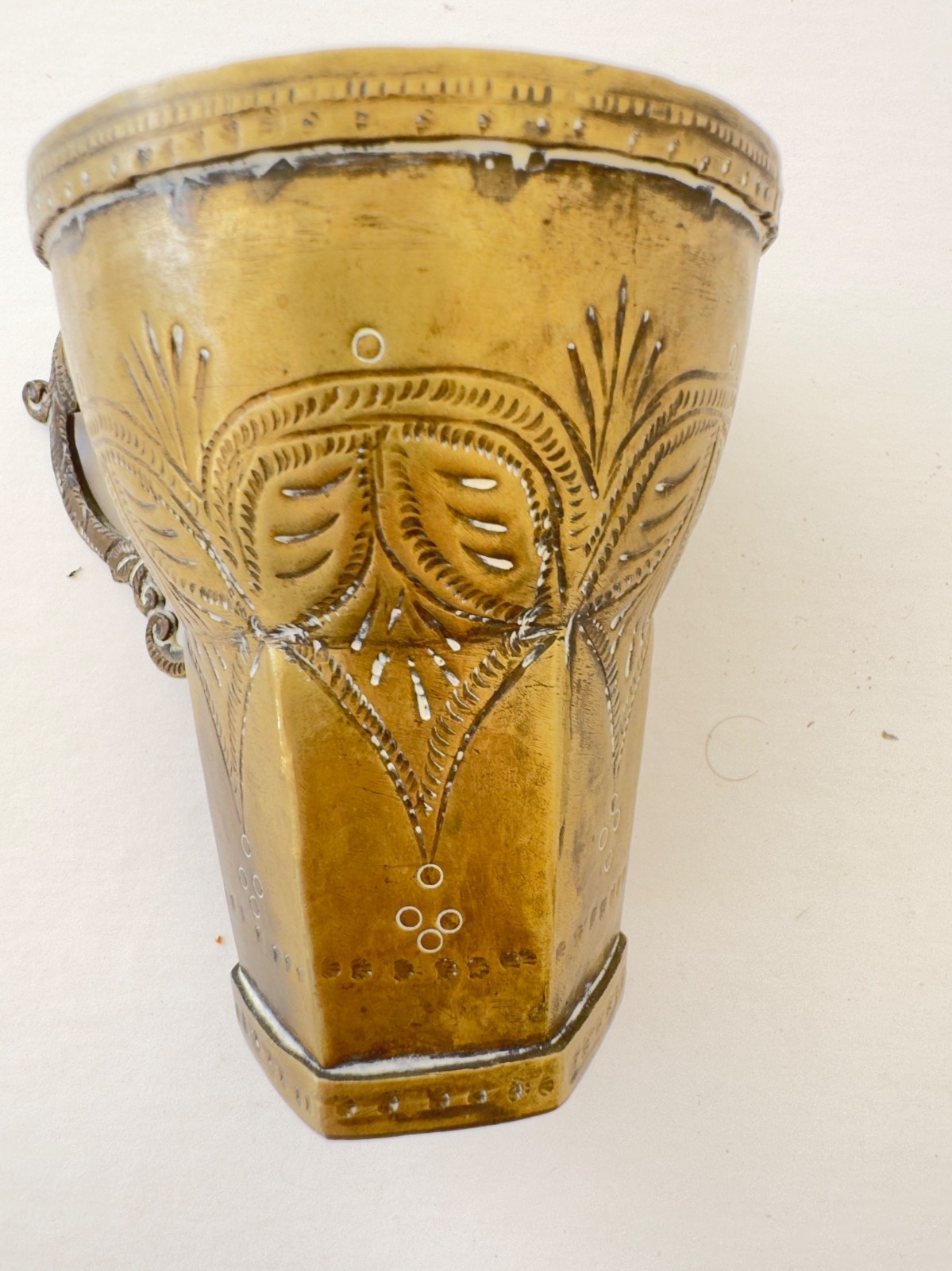 Antique 19th C Andean Brass Mate Cup Peru Spanish Colonial Engraved 5in Antique 19th C Andean Brass Mate Cup Peru Spanish Colonial Engraved 5in