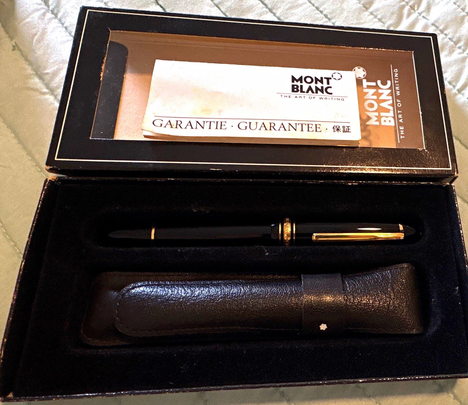 Vintage Montblanc Meisterstück 146 Black Resin Fountain Pen Gold Nib w/ Box